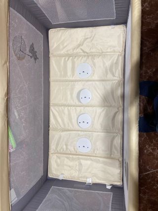 Cuna de viaje para bebé sin usar