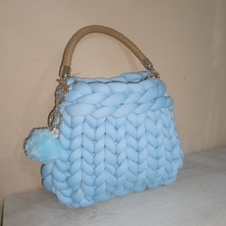 Borsa uncinetto chunky azzurra