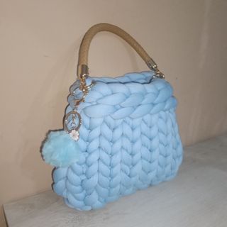 Borsa uncinetto chunky azzurra