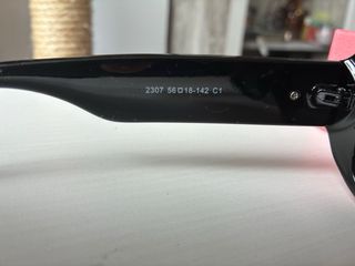 Gafas de sol Miu Miu negras