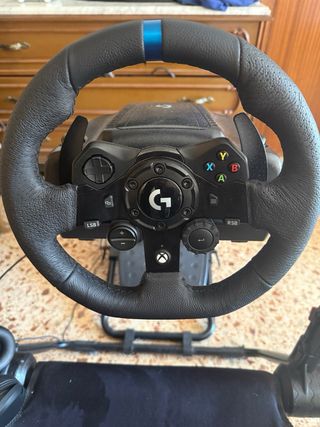 Volante logitech G923+silla simulacion