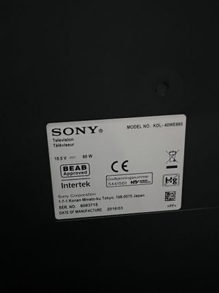 Televisor Sony Negro con Pie