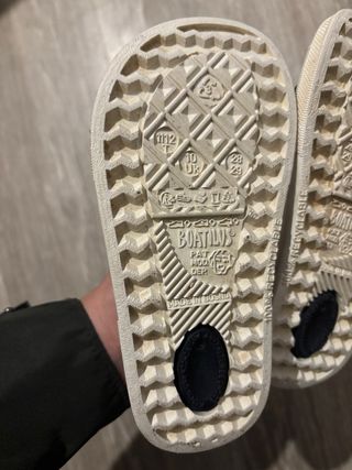 Sandalias tipo chancla TALLA 28/29 marca BOATILUS