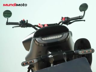 HUSQVARNA SVARTPILEN 801