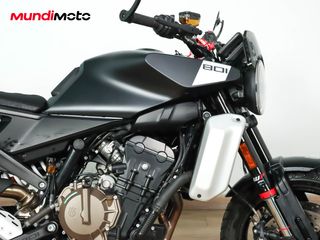 HUSQVARNA SVARTPILEN 801