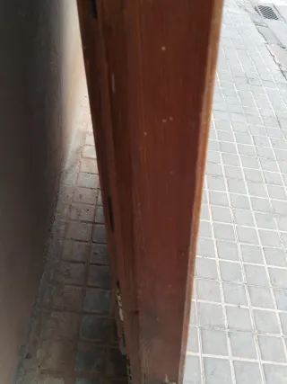 Puertas de madera maciza antiguas