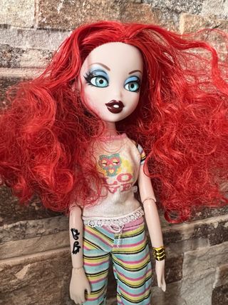 Bambola Bratz "Bratzillaz Meygana" 2012