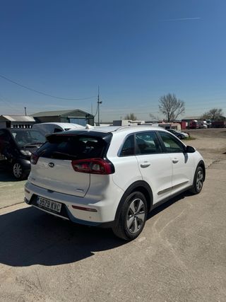 KIA Niro 2019 / HIBRIDO ENCHUFABLE / IMPECABLE