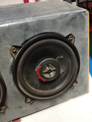 Altavoz para coche o minicadena