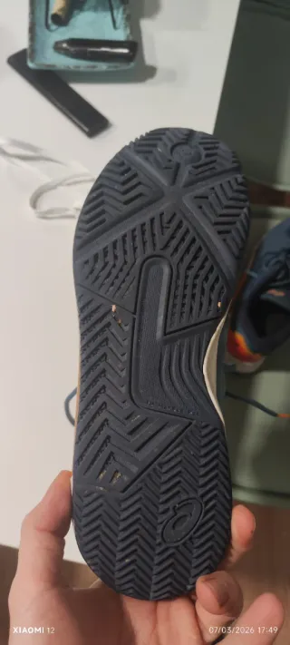 Zapatillas Asics Talla 43. Azul/Naranja