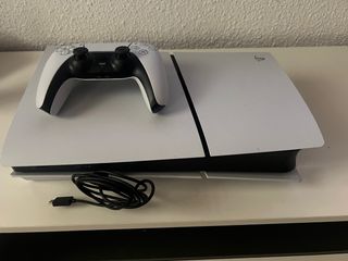 Consola PS5 + Mando + Cable + fc26