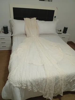 Vestido de Novia con Velo. Urge vender