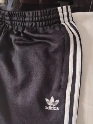 Pantalón chándal Adidas Talla M