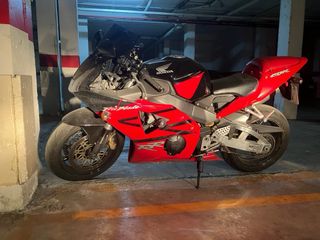 Honda CBR 954 cc Sportbike Manual