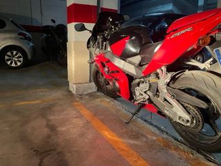 Honda CBR 954 cc Sportbike Manual