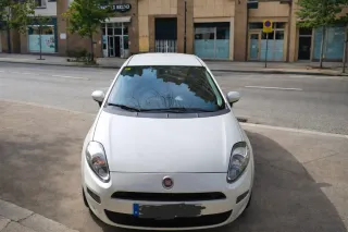 FIAT Punto 2017 en Alquiler