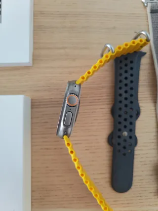 Apple Watch Ultra 1 con correas