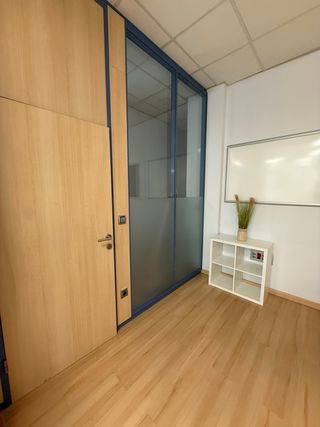 Se alquila oficina Albolote