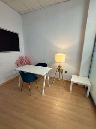 Se alquila oficina Albolote