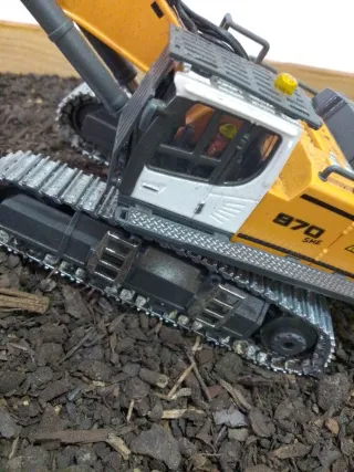 Maqueta en construcción