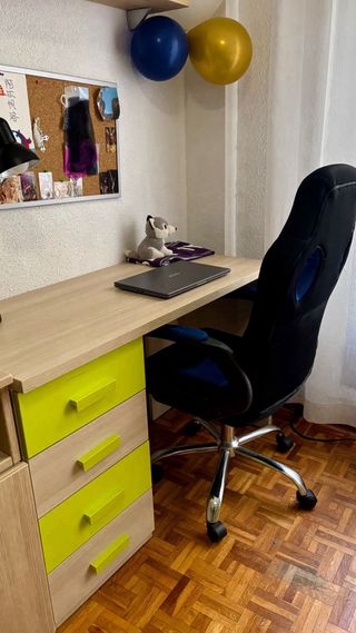 Escritorio 120cm con 4 cajones