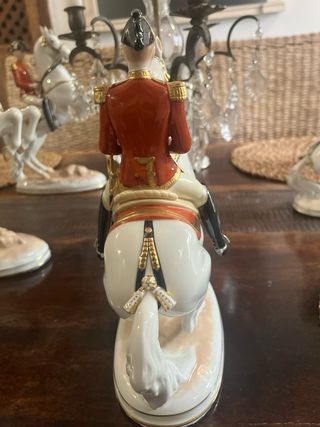 Porcelana Viena Caballo Levade Firmado