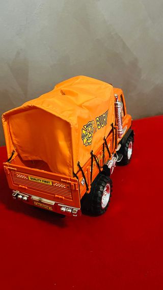 Camioncino giocattolo