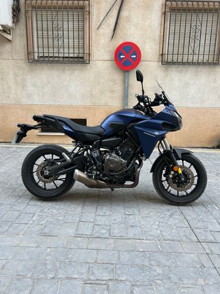 Yamaha Tracer 700 Azul Oscuro