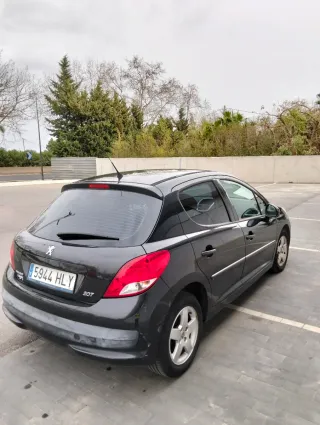 Peugeot 207 2012