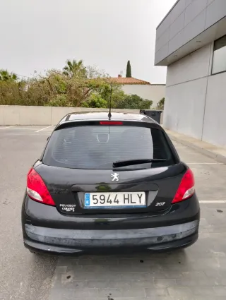 Peugeot 207 2012