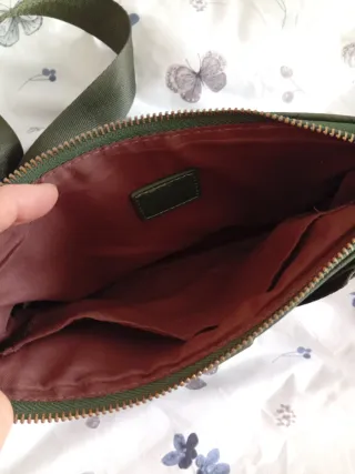 Bolso verde con monedero