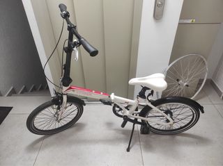 Bicicleta Plegable Blanca y Roja