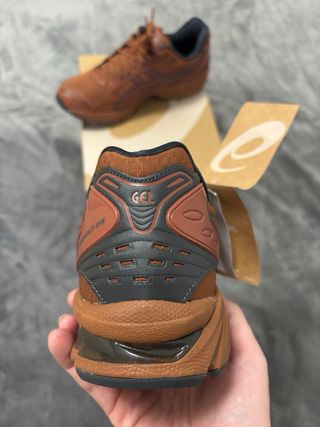 Asics Gel Kayano 14 Talla 44.5 Nuevas