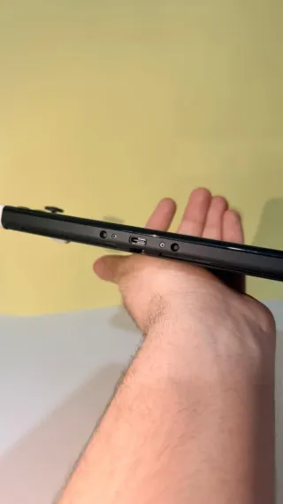 Nintendo Switch OLED Bianca in ottime condizioni