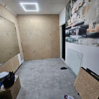 Traspaso local peluquería estética en zaidin