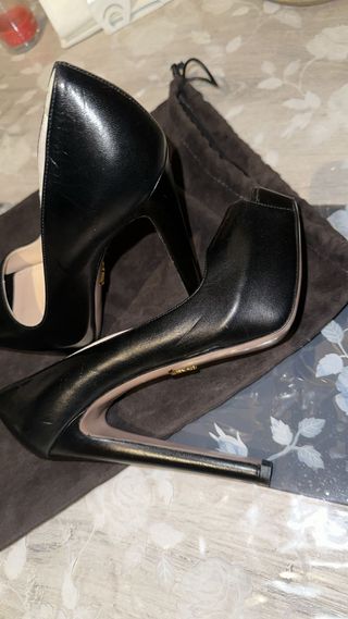 Zapatos de tacón negros Prada Milano