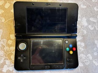 New Nintendo 3DS + Funda + 10 Juegos (Pack/Lote)
