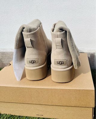 Botas UGG Beige Talla 40 Sin Estrenar