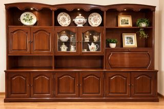 Mueble de salón clásico madera vitrina