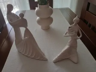 Figuras de porcelana madre e hijo