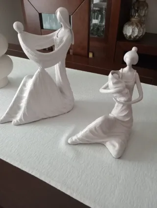 Figuras de porcelana madre e hijo