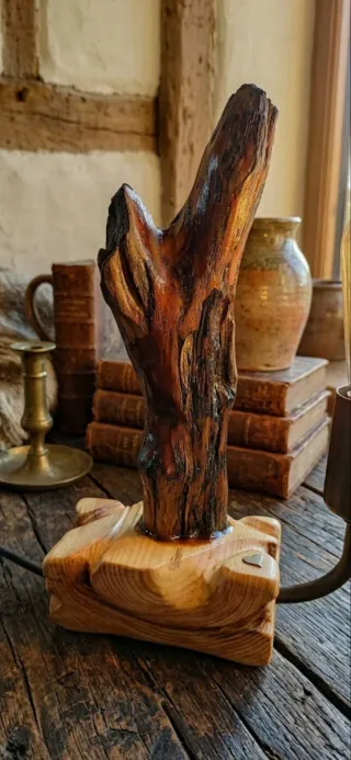 Lámpara de Madera Artesanal
