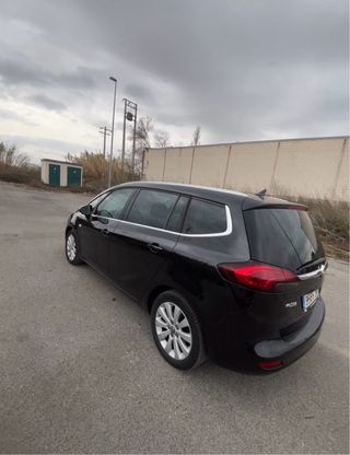 Opel Zafira Tourer 2014