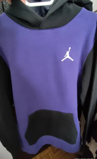 Sudadera Jordan Morada y Negra talla 163-175cm