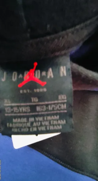 Sudadera Jordan Morada y Negra talla 163-175cm