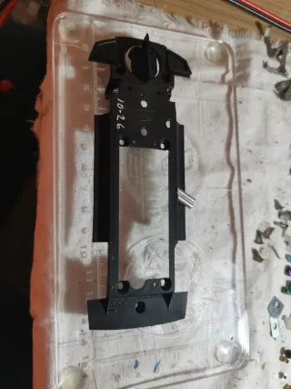 Chasis y guía Slot.it Nissan Skyline GT-R