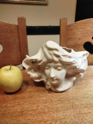 Florero Cerámica Modernista Cara Mujer