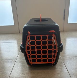 Transportín perro/gato negro y naranja