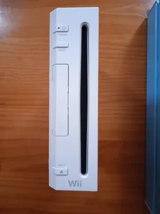 Nintendo Wii + Wii Sports (Edizione PAL)