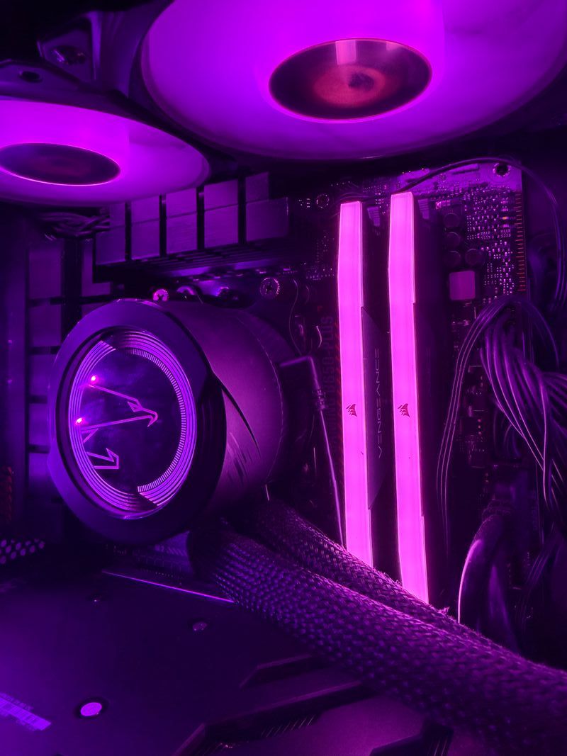 PC Gaming 4060 Ti 16 gb + Monitor ASUS 240 Hz afbeelding 3